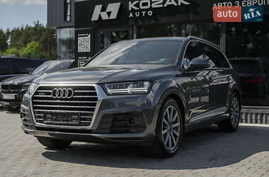 Внедорожник / Кроссовер Audi Q7 2018 в 