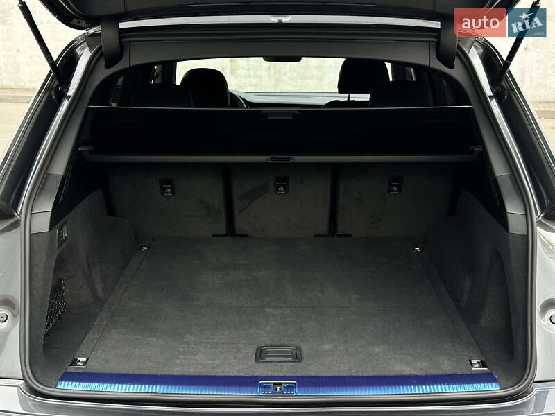 Внедорожник / Кроссовер Audi Q7 2025 в Киеве фото 50 Внедорожник / Кроссовер Audi Q7 2025 в Киеве