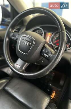 Позашляховик / Кросовер Audi Q7 2007 в 