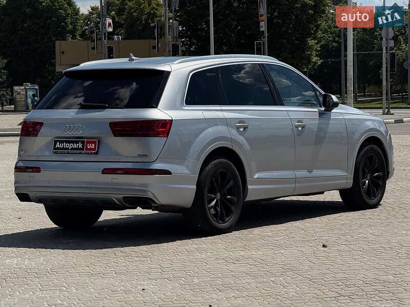 Внедорожник / Кроссовер Audi Q7 2019 в Харькове