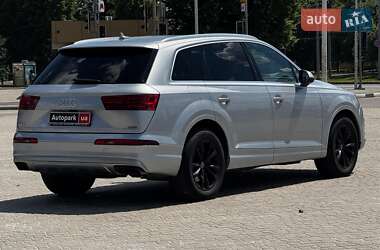 Внедорожник / Кроссовер Audi Q7 2019 в 