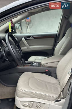 Позашляховик / Кросовер Audi Q7 2007 в 