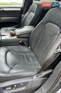 Внедорожник / Кроссовер Audi Q7 2014 в 