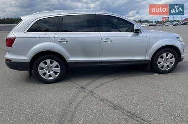 Внедорожник / Кроссовер Audi Q7 2012 в 