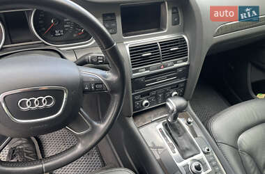 Внедорожник / Кроссовер Audi Q7 2012 в 