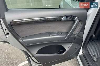 Внедорожник / Кроссовер Audi Q7 2012 в 