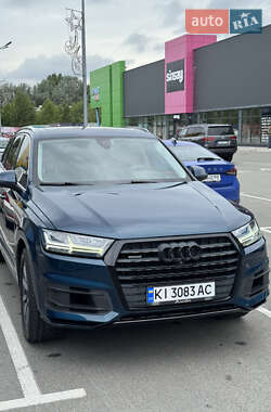 Внедорожник / Кроссовер Audi Q7 2017 в 