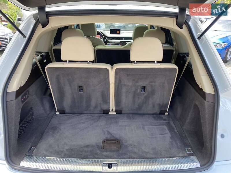 Внедорожник / Кроссовер Audi Q7 2017 в Львове