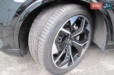 Позашляховик / Кросовер Audi Q7 2015 в 