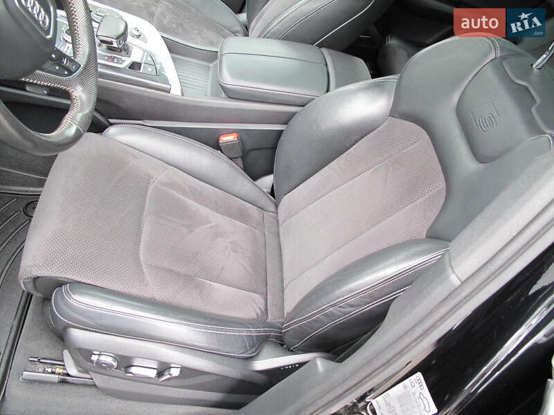 Внедорожник / Кроссовер Audi Q7 2015 в Киеве