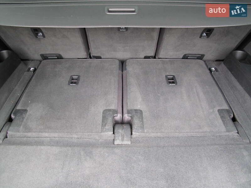 Внедорожник / Кроссовер Audi Q7 2015 в Киеве
