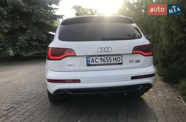 Внедорожник / Кроссовер Audi Q7 2011 в 