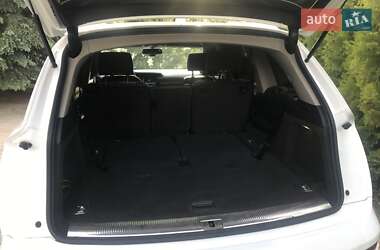 Внедорожник / Кроссовер Audi Q7 2011 в 