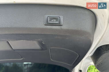 Внедорожник / Кроссовер Audi Q7 2012 в 