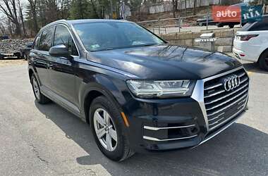 Внедорожник / Кроссовер Audi Q7 2017 в 
