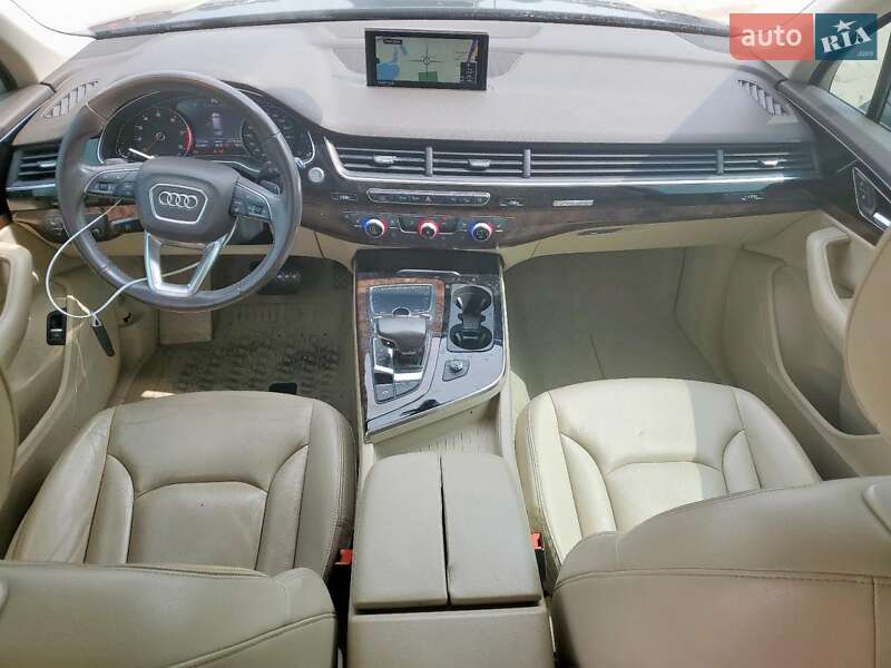 Внедорожник / Кроссовер Audi Q7 2017 в Киеве
