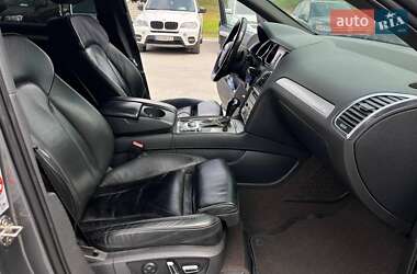 Внедорожник / Кроссовер Audi Q7 2011 в 