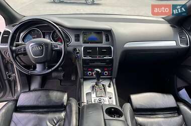 Внедорожник / Кроссовер Audi Q7 2011 в 