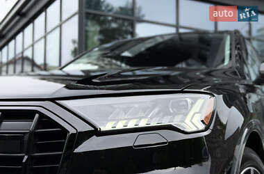 Внедорожник / Кроссовер Audi Q7 2023 в 