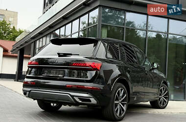 Внедорожник / Кроссовер Audi Q7 2023 в 