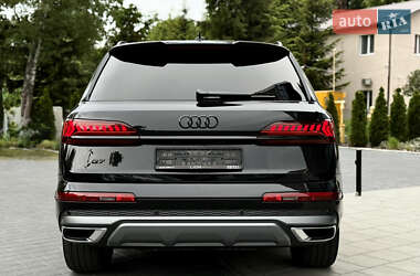 Внедорожник / Кроссовер Audi Q7 2023 в 