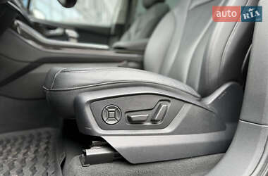 Внедорожник / Кроссовер Audi Q7 2023 в 