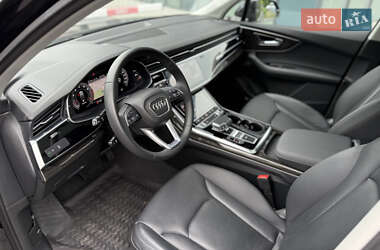 Внедорожник / Кроссовер Audi Q7 2023 в 