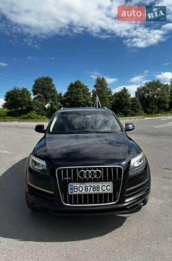 Внедорожник / Кроссовер Audi Q7 2012 в 