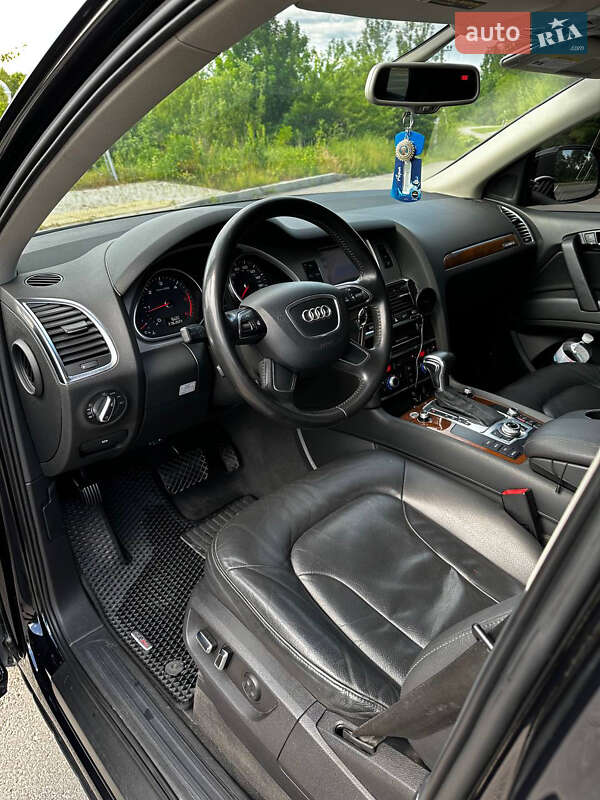 Позашляховик / Кросовер Audi Q7 2012 в Тернополі