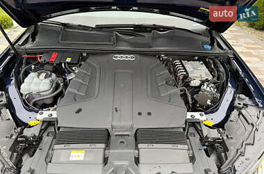 Внедорожник / Кроссовер Audi Q7 2021 в 