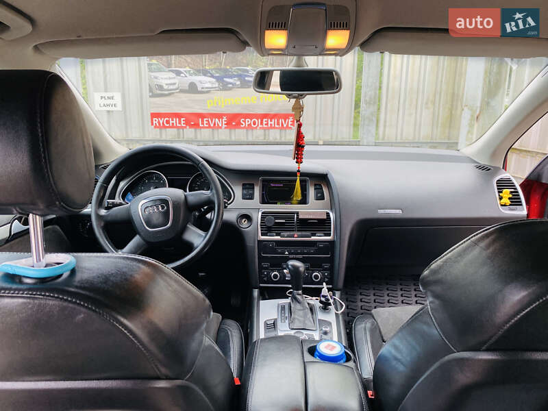 Позашляховик / Кросовер Audi Q7 2007 в Тячеві