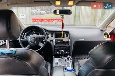 Внедорожник / Кроссовер Audi Q7 2007 в 