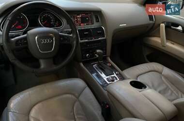 Внедорожник / Кроссовер Audi Q7 2006 в 