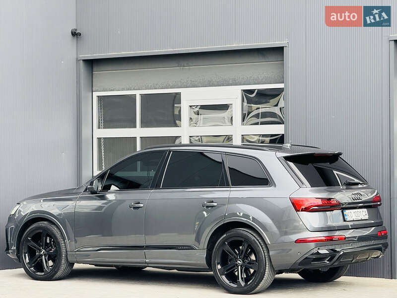 Внедорожник / Кроссовер Audi Q7 2020 в Мукачево