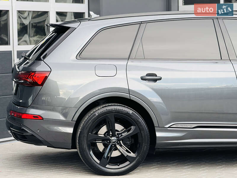 Внедорожник / Кроссовер Audi Q7 2020 в Мукачево