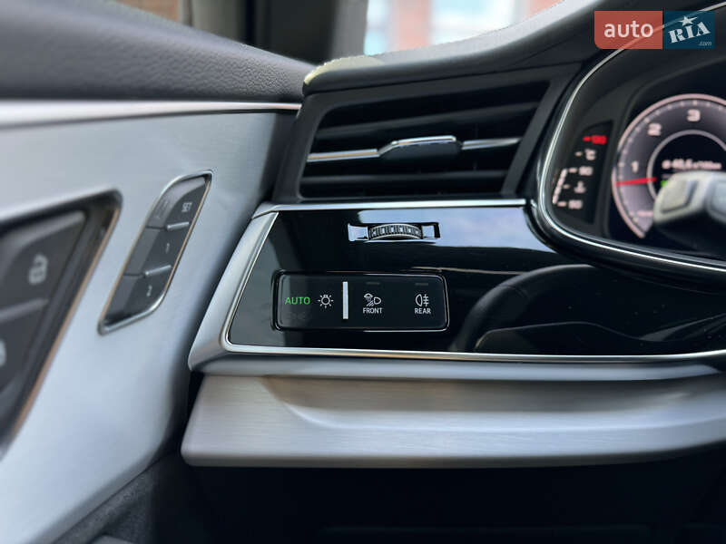 Внедорожник / Кроссовер Audi Q7 2020 в Мукачево