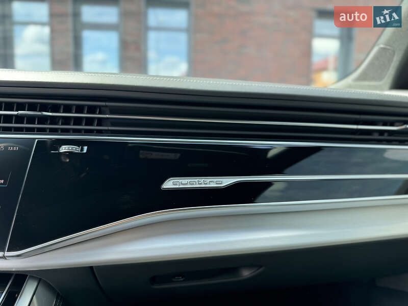Внедорожник / Кроссовер Audi Q7 2020 в Мукачево
