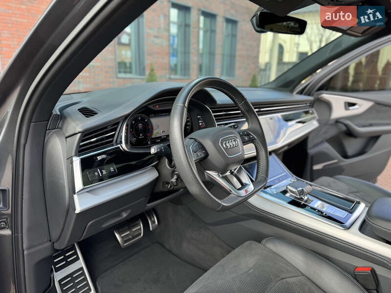 Внедорожник / Кроссовер Audi Q7 2020 в Мукачево