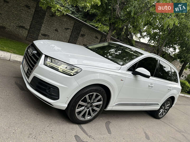Внедорожник / Кроссовер Audi Q7 2018 в Днепре фото 6 Внедорожник / Кроссовер Audi Q7 2018 в Днепре