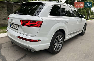 Внедорожник / Кроссовер Audi Q7 2018 в 