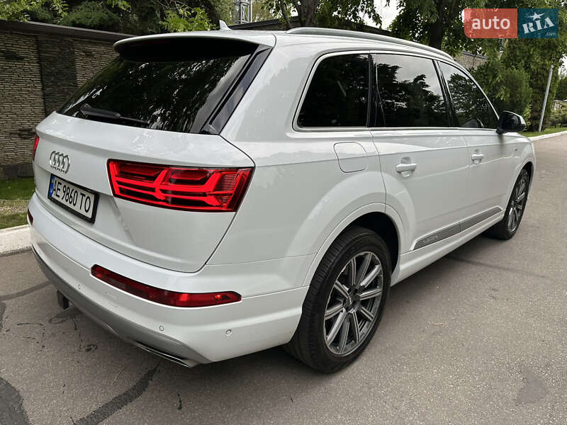 Внедорожник / Кроссовер Audi Q7 2018 в Днепре фото 29 Внедорожник / Кроссовер Audi Q7 2018 в Днепре