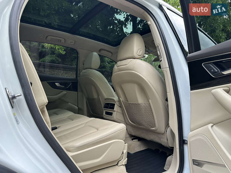 Внедорожник / Кроссовер Audi Q7 2018 в Днепре фото 65 Внедорожник / Кроссовер Audi Q7 2018 в Днепре