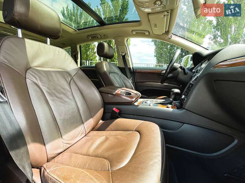 Позашляховик / Кросовер Audi Q7 2014 в Києві