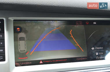 Внедорожник / Кроссовер Audi Q7 2011 в 