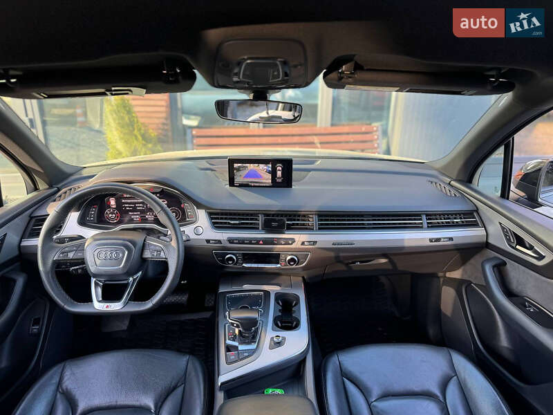 Позашляховик / Кросовер Audi Q7 2016 в Львові