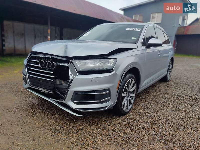 Внедорожник / Кроссовер Audi Q7 2017 в Стрые