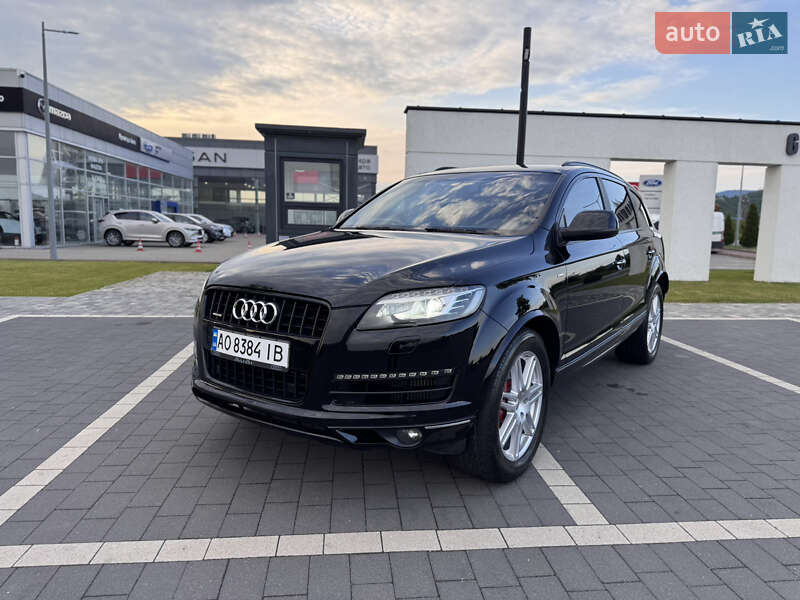 Внедорожник / Кроссовер Audi Q7 2011 в 