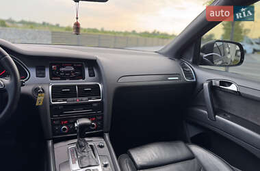 Внедорожник / Кроссовер Audi Q7 2011 в 