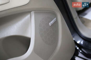 Внедорожник / Кроссовер Audi Q7 2014 в 