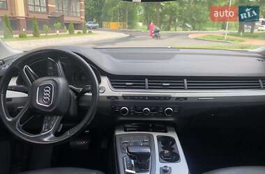 Внедорожник / Кроссовер Audi Q7 2017 в 